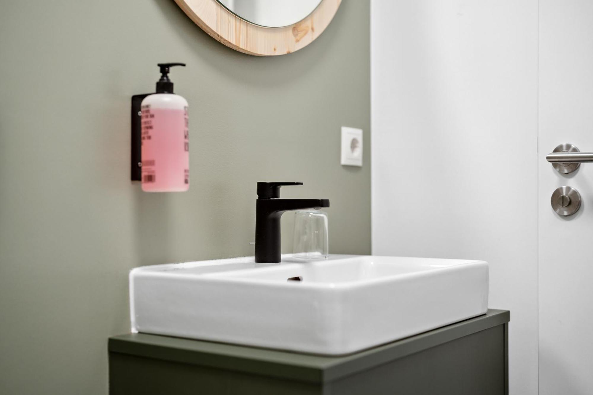 Arbio I Rooms & Apartments Freiburg Bagian luar foto